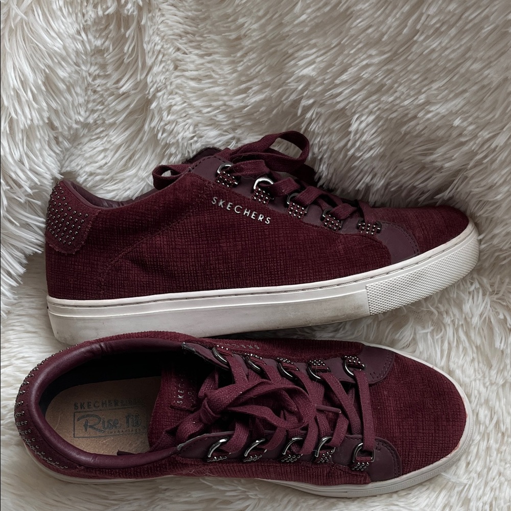 Skechers Maroon Casual Sneakers
